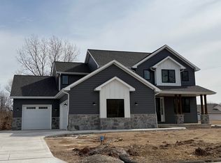 3993 Gladiator Ln, De Pere, WI 54115