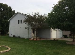 201 Bruns St, Deforest, WI 53532