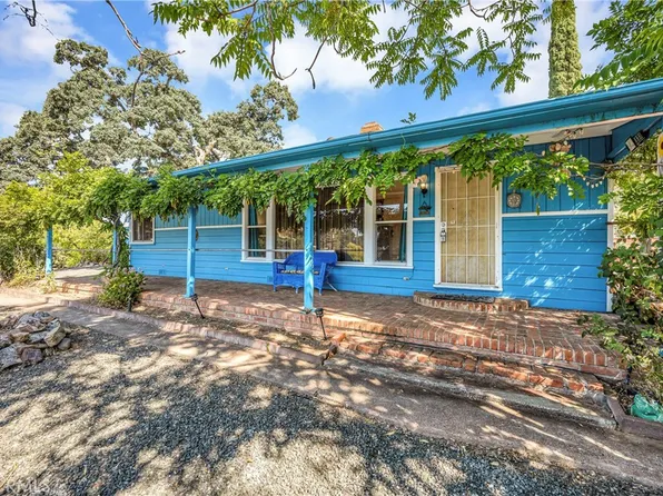3383 Lakeview Dr, Nice, CA 95464