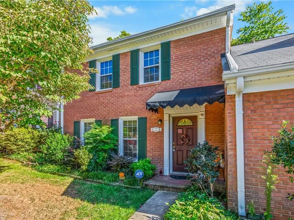 2701 Saint Johns Pl, Winston Salem, NC 27106