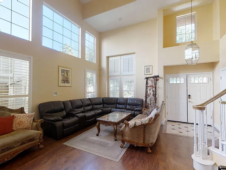 Wildflower Dr — Photo 33