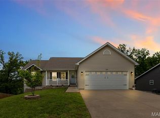 1604 Hickory Lndg, De Soto, MO 63020