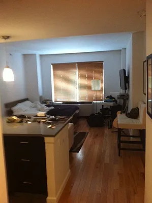 Rented by Ozymandius Realty | media 1