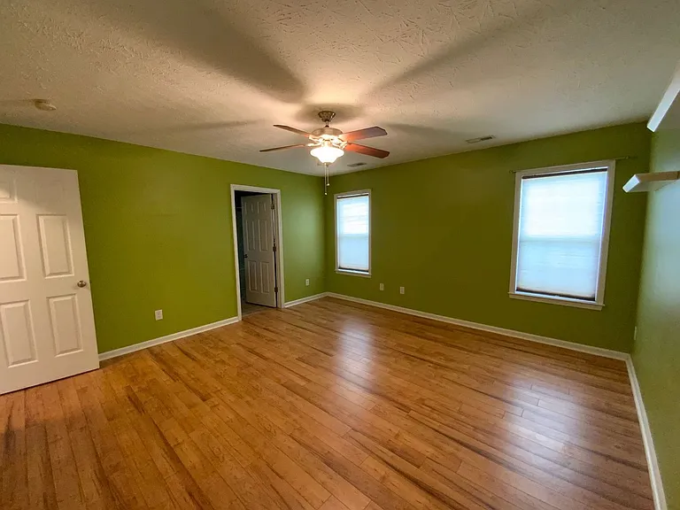 329 Rose Bud Ln — Photo 9