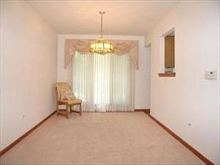 3rd image of 2921 Huntington Dr