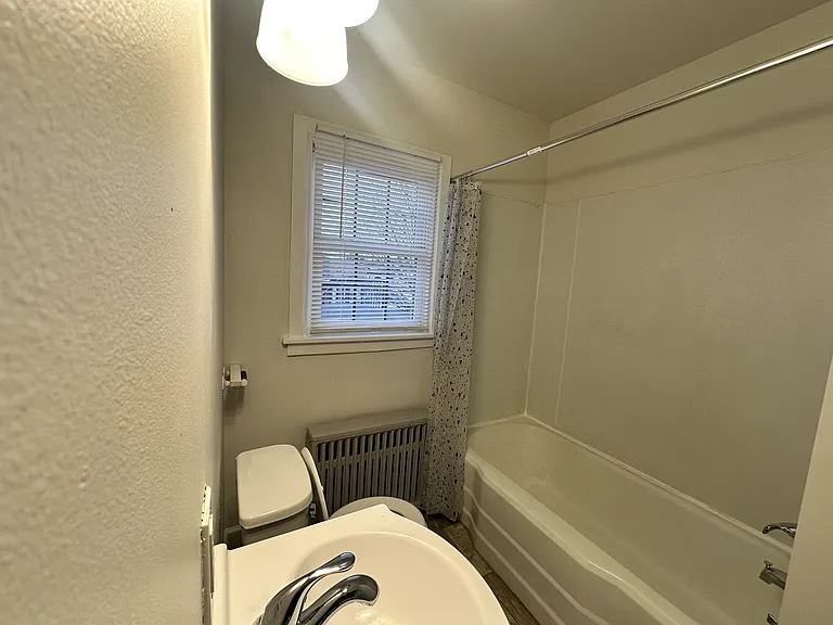 823 Church St — Photo 4