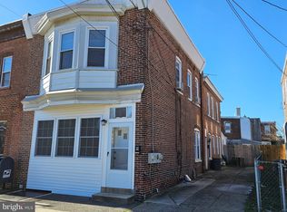 902 Saville Ave, Eddystone, PA 19022