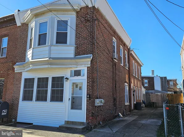 902 Saville Ave, Eddystone, PA 19022