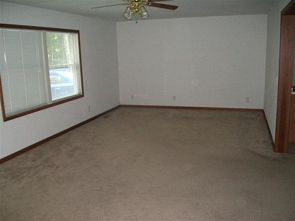 2nd image of 155 Montana Dr