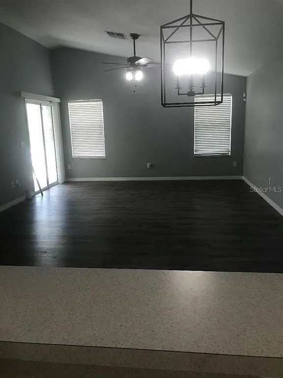 2 bed, 2.0 bath, 1122 sqft, $2,000 — Photo 3