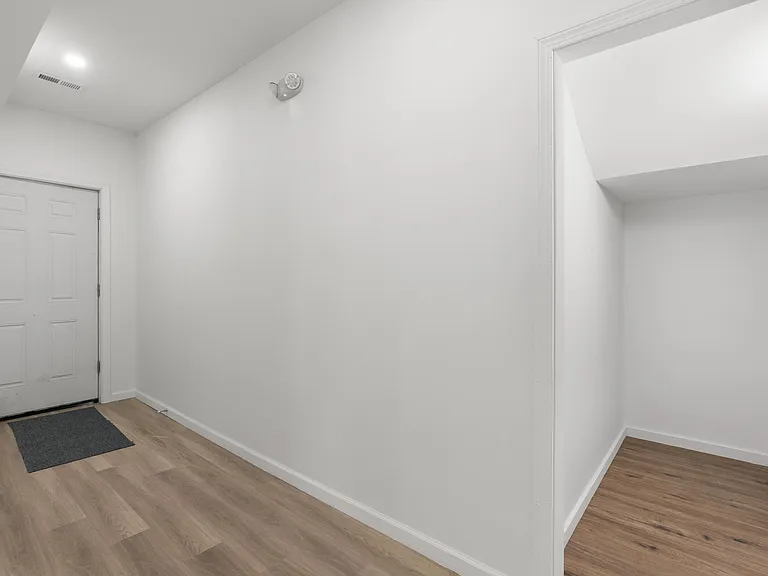 16 Arch St #1 — Photo 11