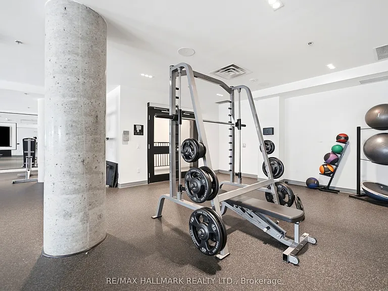 5 Wellington St S #1403 — Photo 26