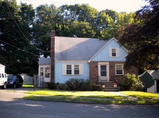 6 Swampscott Ave, Swampscott, MA 01907