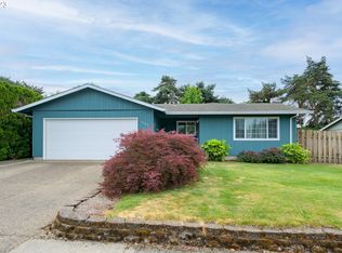 3904 E Aquarius Blvd, Newberg, OR 97132