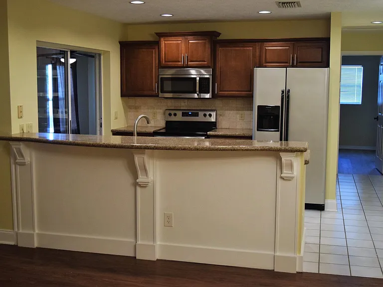 2965 Poplar Ave — Photo 16