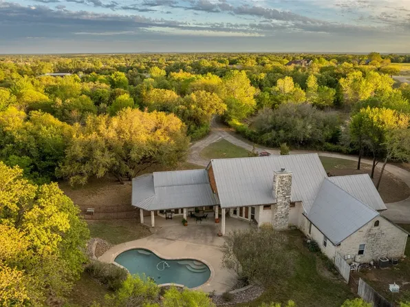 211 Cody Ct, Weatherford, TX 76088