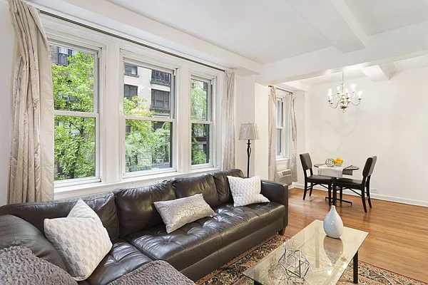 Sold by Triplemint | media 10