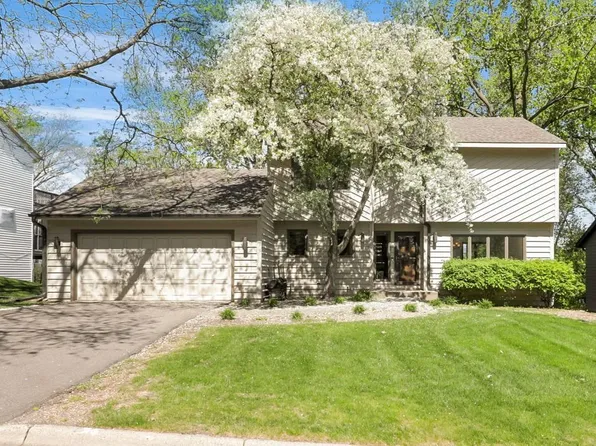 7930 Rhode Island Cir, Bloomington, MN 55438