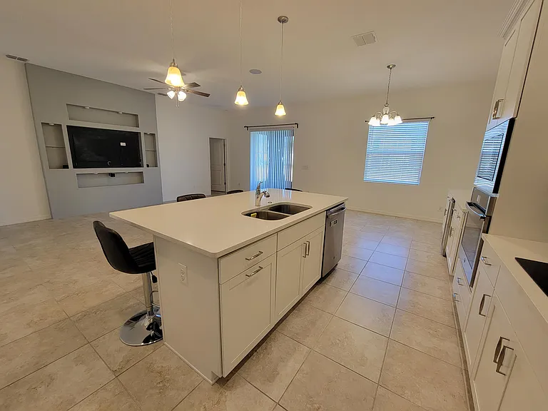 5325 Jubiloso Dr — Photo 7