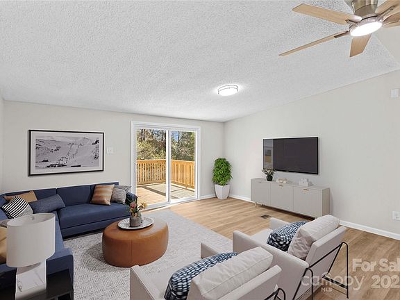 5th image of 110 Little Valley Ln