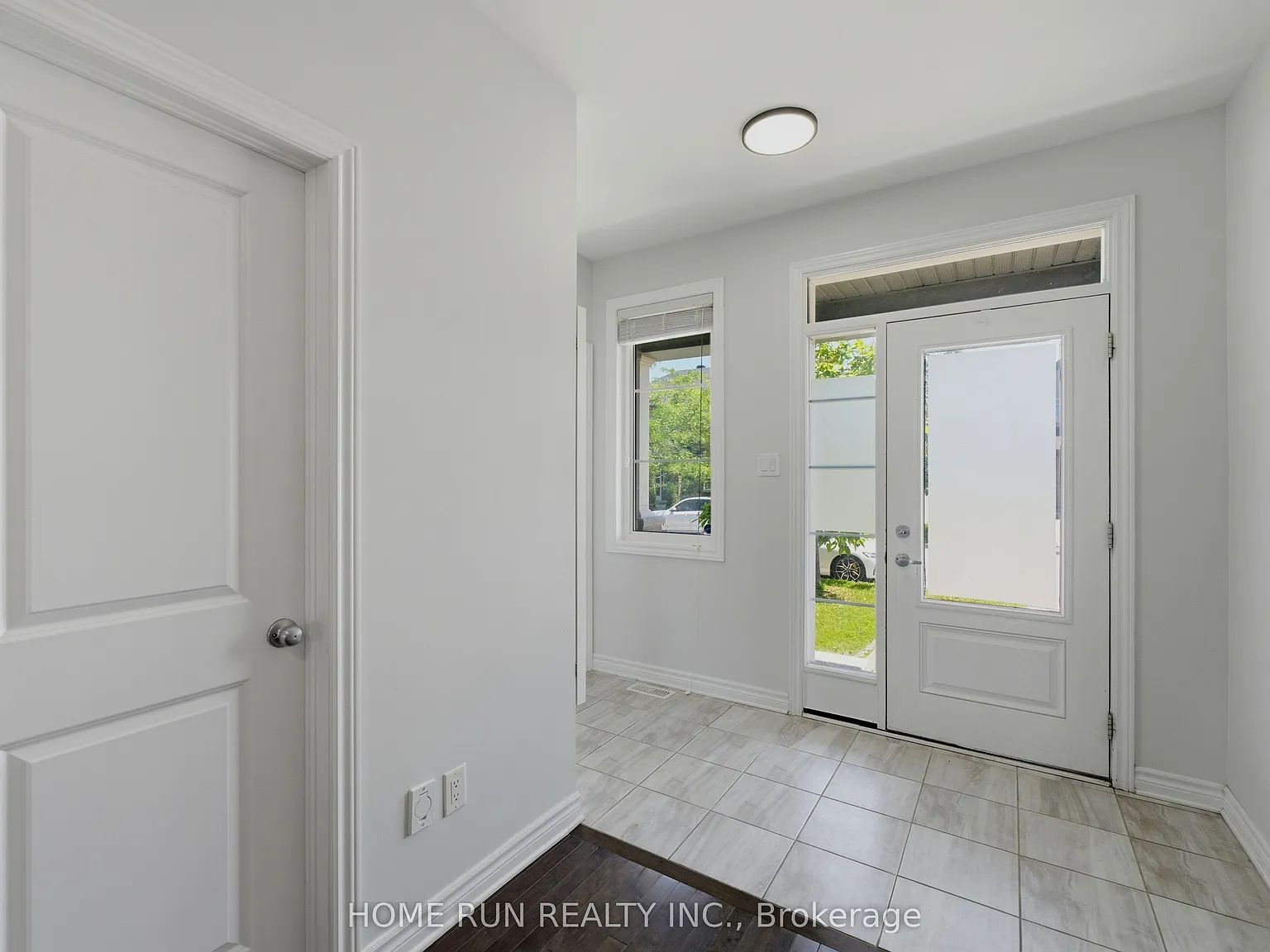3 bed, $2,950 — Photo 2