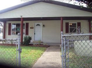 911 Washington Ave, Nitro, WV 25143