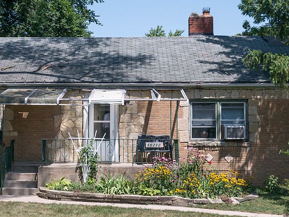 2nd image of 10212 W Lyndale Ave