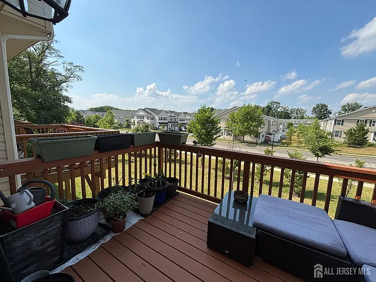 1106 Hights Farm Rd N — Photo 25