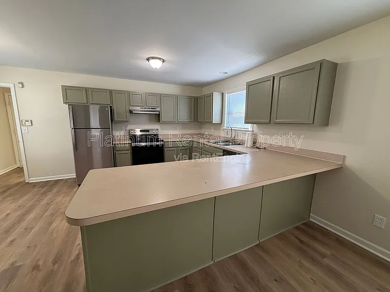 504 Dunbar St SW — Photo 6