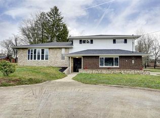 1 Turtle Island Trl, Hurricane, WV 25526