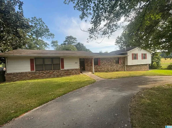 300 W Ridgewood Rd, Jasper, AL 35504