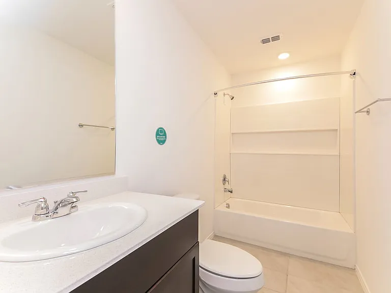 1536 Highbridge Blvd — Photo 15