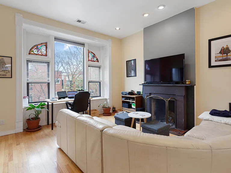 1839 N Halsted St #1F — Photo 1