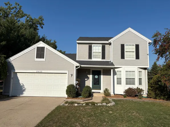 2833 Aldale Dr NE, Grand Rapids, MI 49505