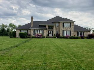 E Pine Lake Rd, New Springfield, OH 44443