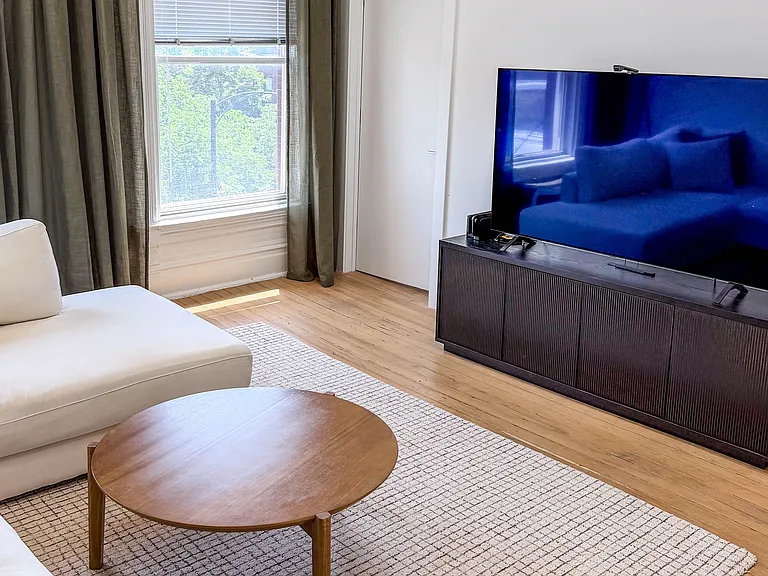 1856 W Chicago Ave #4F — Photo 3