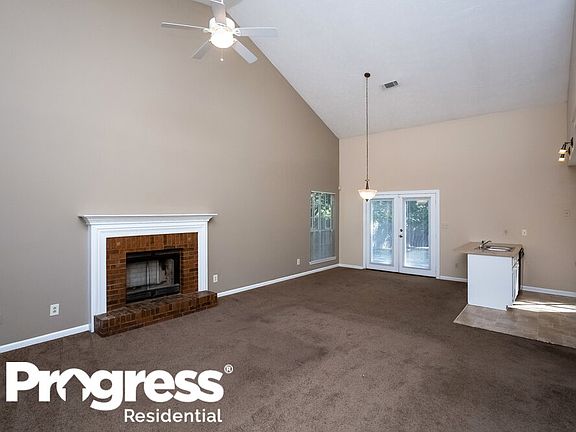 4th image of 1406 Oak Knoll Dr NE