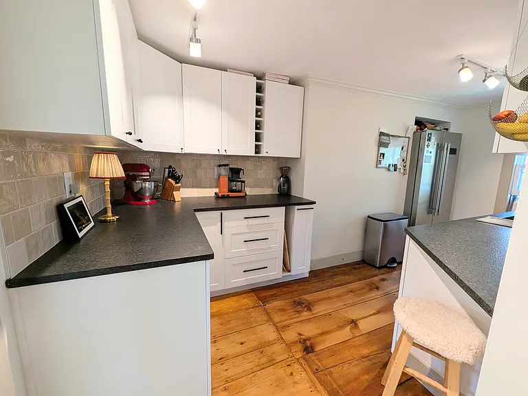 164 Danforth St #3 — Photo 6