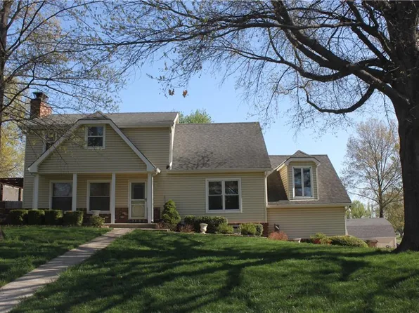 1104 Independence Ct, Atchison, KS 66002