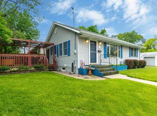 725 53rd St, Moline, IL 61265