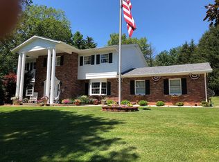 118 Tierra Rd, Wheeling, WV 26003