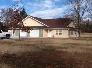 255 Curtis Dr, Forsyth, MO 65653