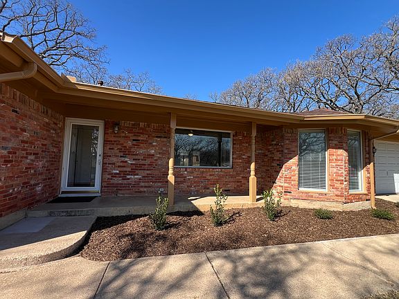2nd image of 817 Wade Dr
