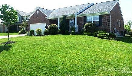 Welcome home To 6622 Jade Ct! Gorgeous brick ranch w/ awesome finished basement. Many upgrades & newer amenities. Located in Hanover Subdivision, this beautiful home has been well maintained. Large flat fenced back yard and in a cul-de-sac. Close to schools, shopping, parks & entertainment!<font color=red size=8><marquee><b>Amazing Finished Basement!</b></font><br>