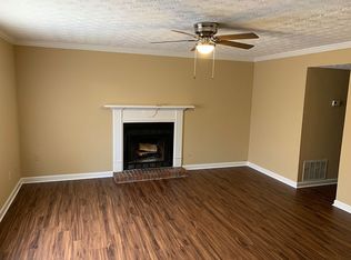 3024 Sarah Lou Dr, Snellville, GA 30078