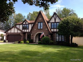 112 Crown Point Ln, Buffalo, NY 14221