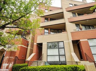 1510 W Grand Ave APT 2W, Chicago, IL 60642