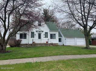 69 Kings Blvd, Sparta, MI