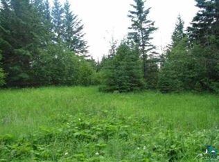 610 Cardinal Rd, Grand Marais, MN 55604