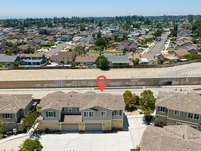 9326 Hellman Ave — Photo 26